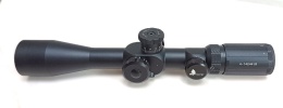 Luneta celownicza KotCzarny 4-14x44 FFP z montażem jednoczęściowym XG201